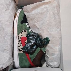 Nike SB "Dog walker" size 14